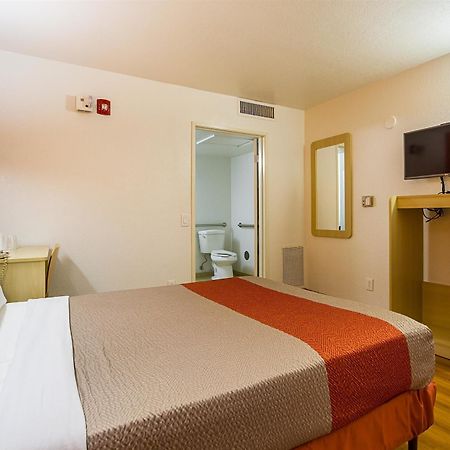 Motel 6 Mesa North Exteriér fotografie