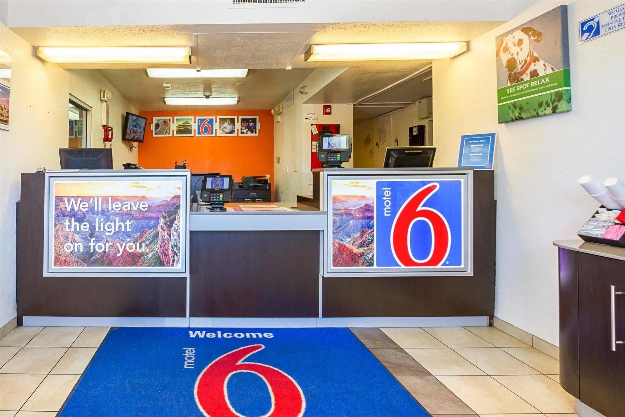 Motel 6 Mesa North Exteriér fotografie