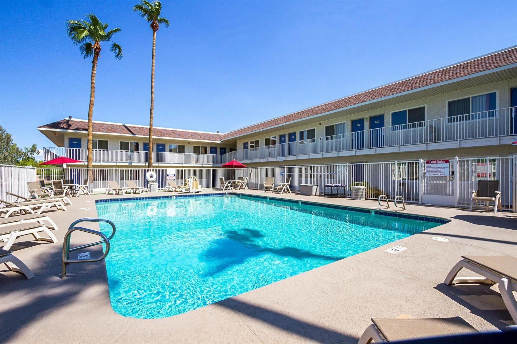 Motel 6 Mesa North Exteriér fotografie